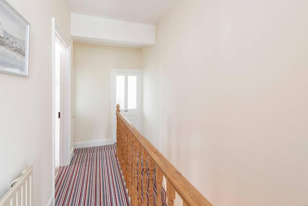 Spacious House - 2 Double Rooms - Street Parking - Garden Bath Esterno foto