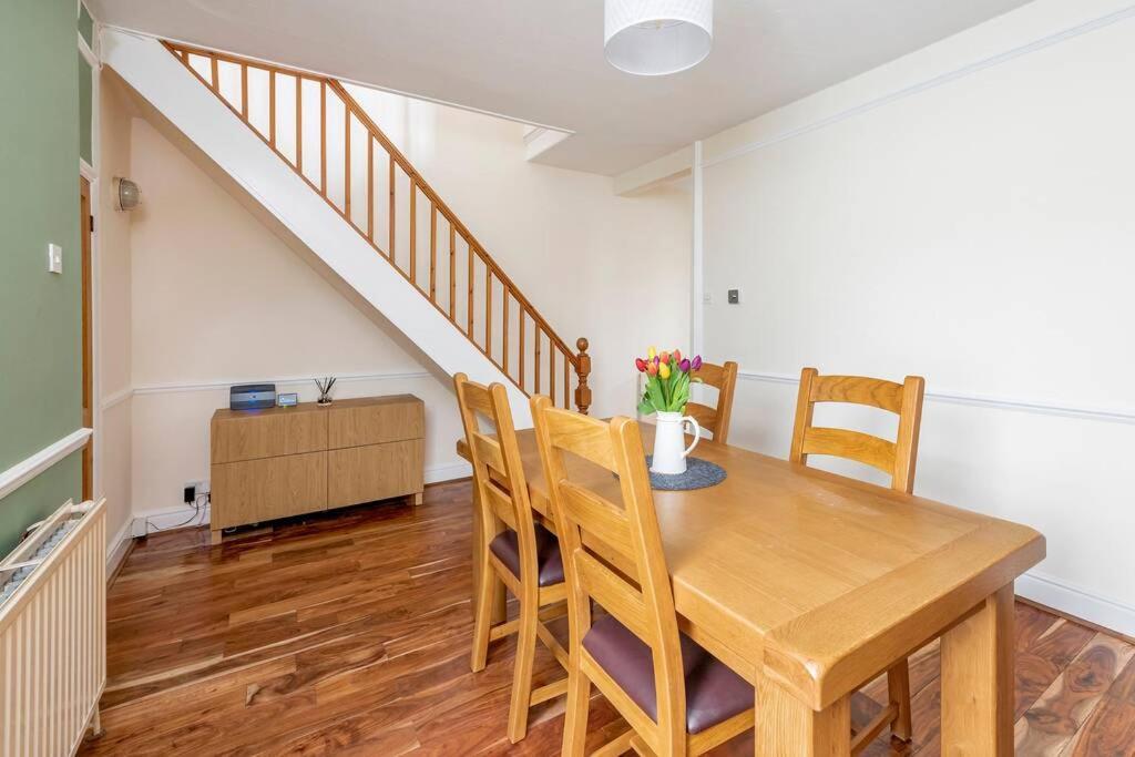 Spacious House - 2 Double Rooms - Street Parking - Garden Bath Esterno foto