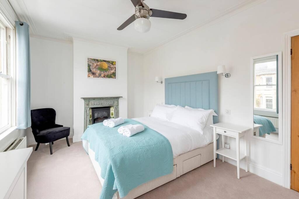Spacious House - 2 Double Rooms - Street Parking - Garden Bath Esterno foto